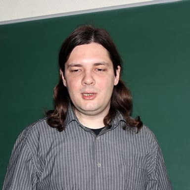 Артемий Ломов